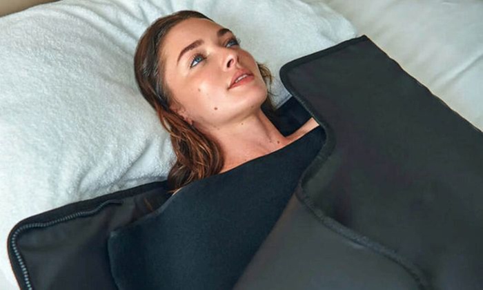 Sauna Blanket Sessions for Weight Management and Detox