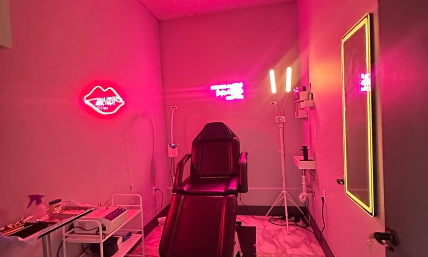Image 7: Rejuvenate in a Soothing Massage Experiences at Feel Well Day Spa