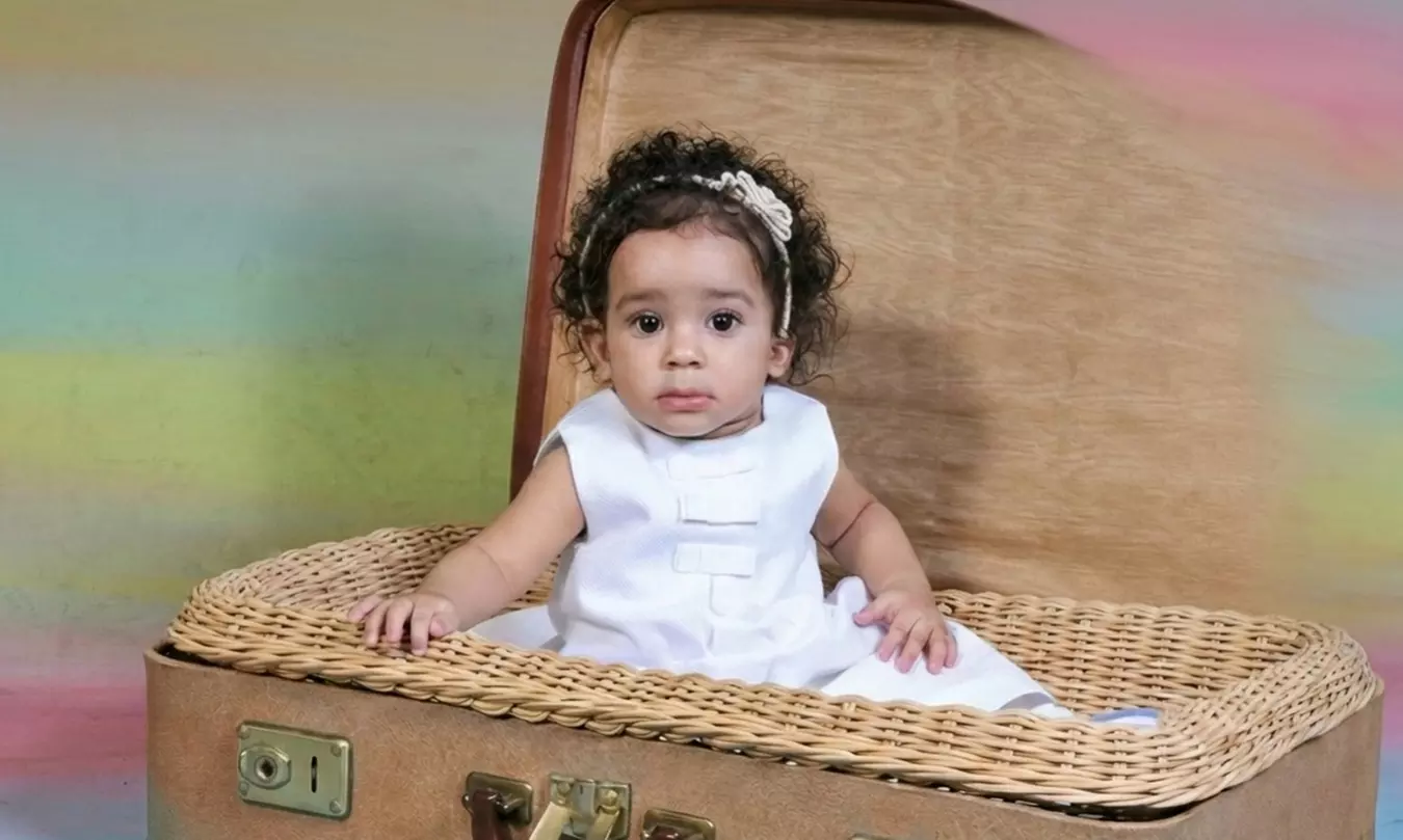 Sesión de bebé en estudio o exteriores con CD y copias impresas