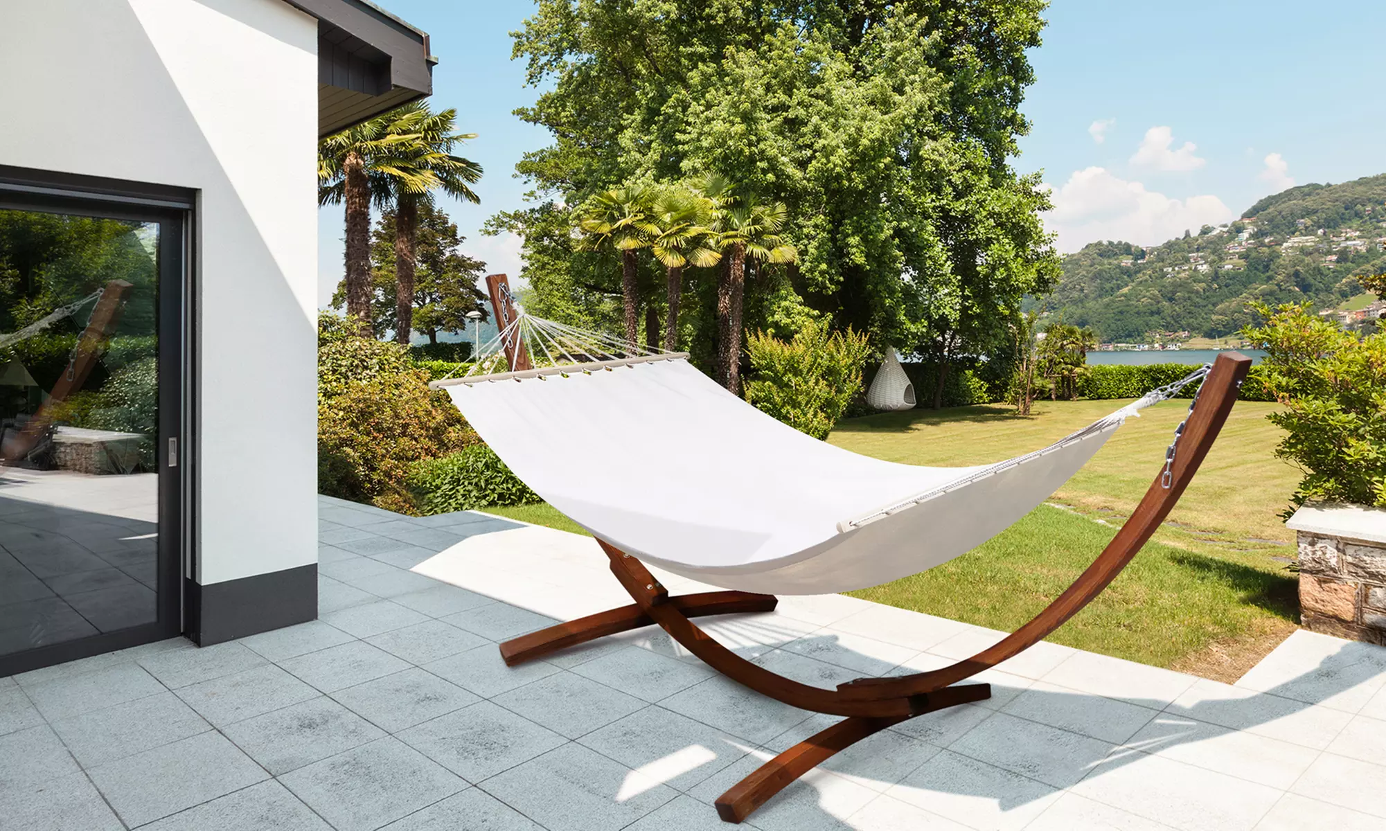 Hamac avec assise en toile et support en bois - Primary Image