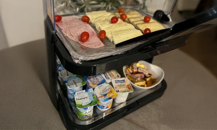 Image 7: Évian-les-Bains : chambre double avec pdj, repas & boissons en option