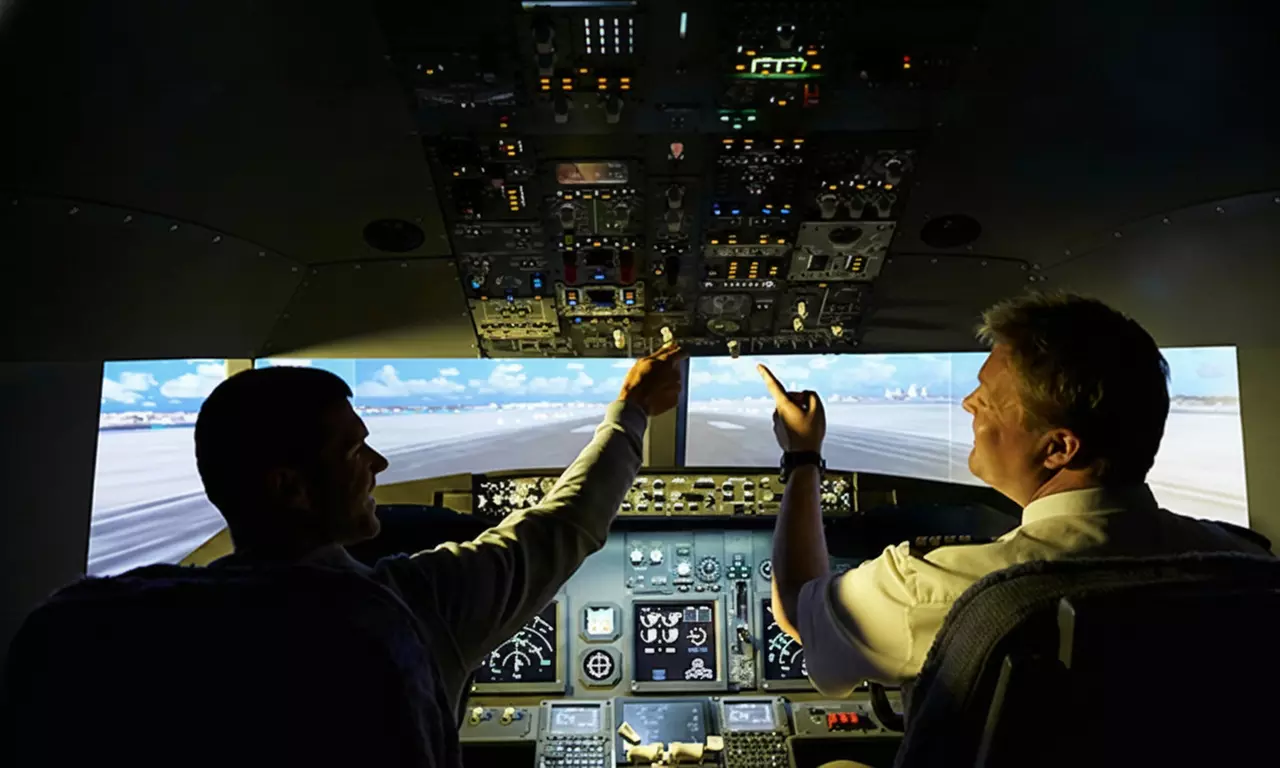 30-, 60- or 90-Minute Jet Flight Simulator Experience for One Person