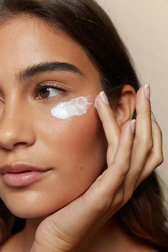 Hydrafacial 6 in1,LED Light Therapy & Optional Custom Mask