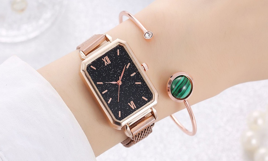 Image 6: Magnetic Clasp Square Watch with Matching Bracelet
