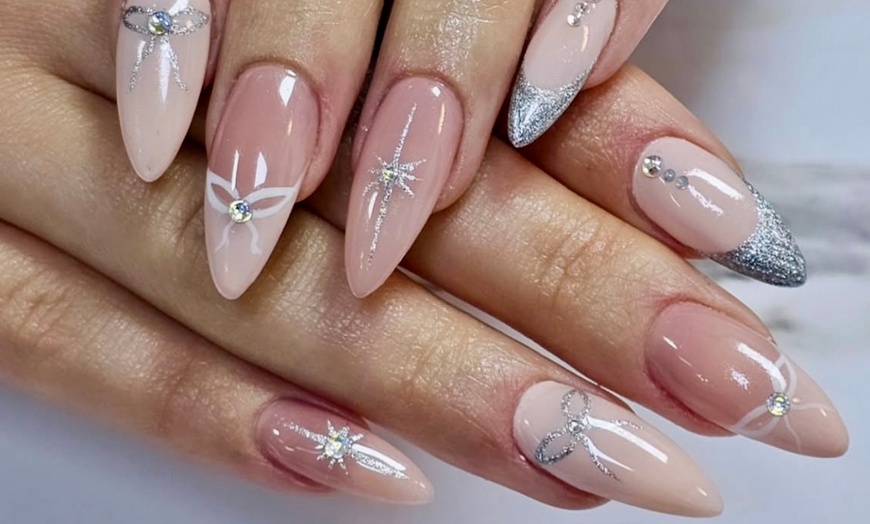 Image 2: Nagelverlängerung nach Wahl für 1 Person, optional inkl. Auffüllen