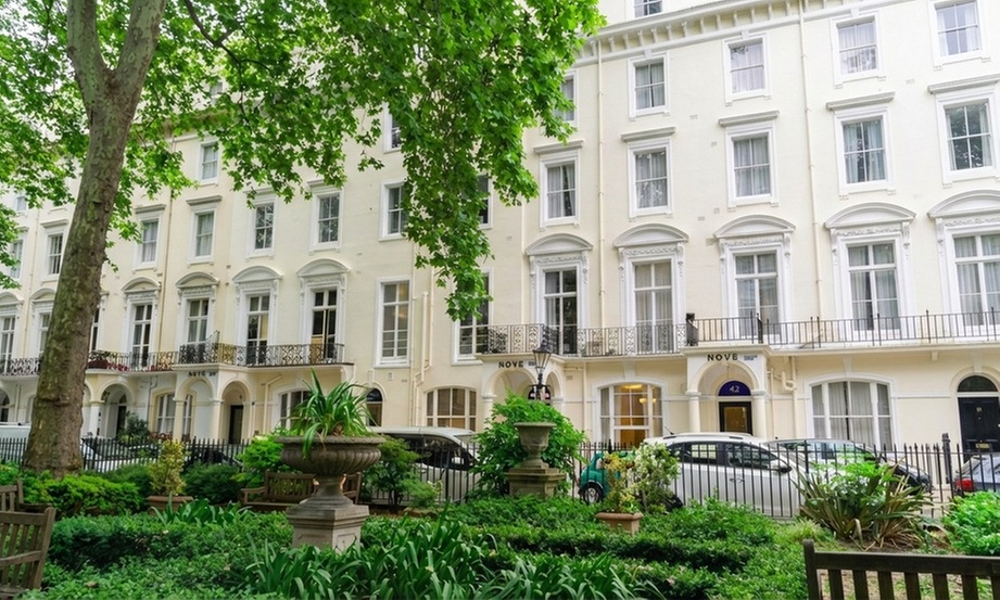 Greater London: Single/Standard Double or Family Room for upto Three