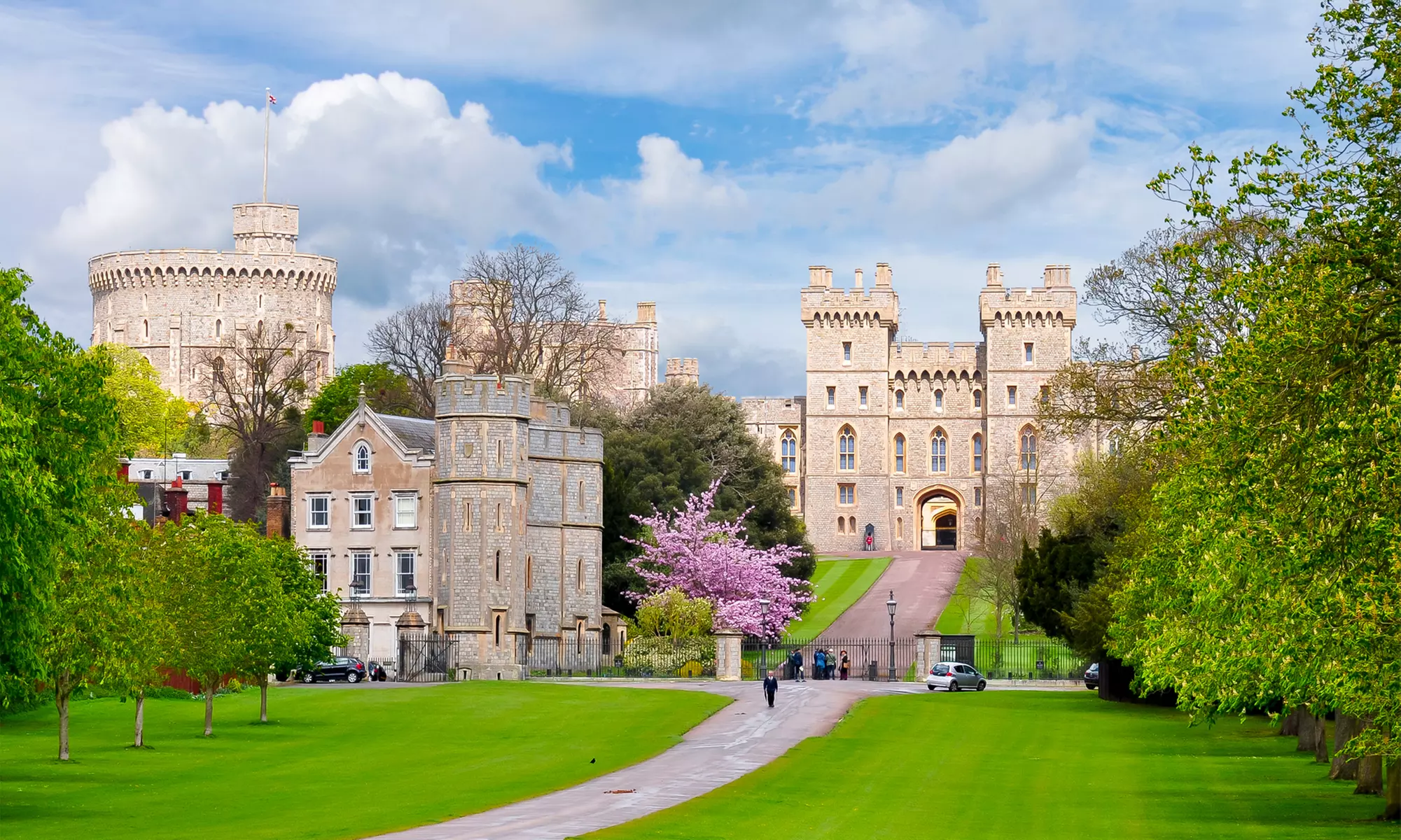 Windsor Castle, Oxford and Stonehenge Tour Tickets