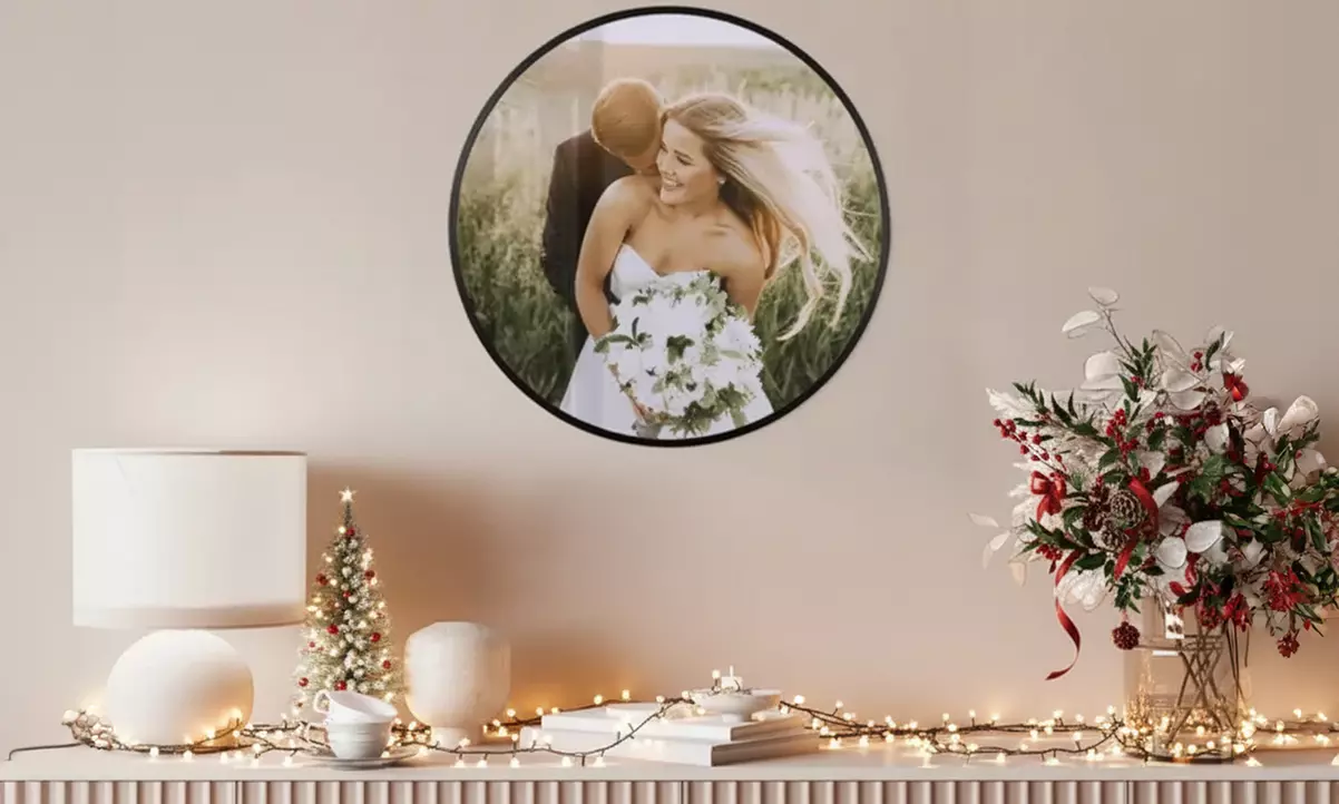 Personalisierbares Foto in rundem Rahmen in deiner Wunschgröße von Lieblingsfoto (bis zu 58% sparen) - Primary Image