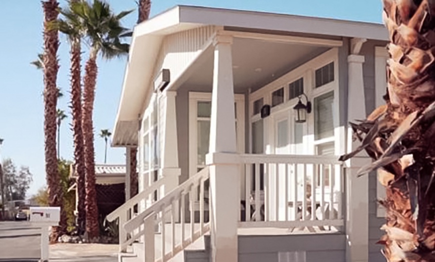 Image 5: Chlorine-Free Mineral Pool Any-Day Passes for One, Two or Four 