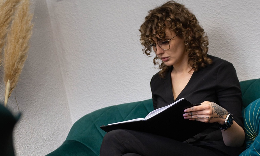 Image 2: Nowy poziom pielęgnacji: oczyszczanie wodorowe lub peeling węglowy