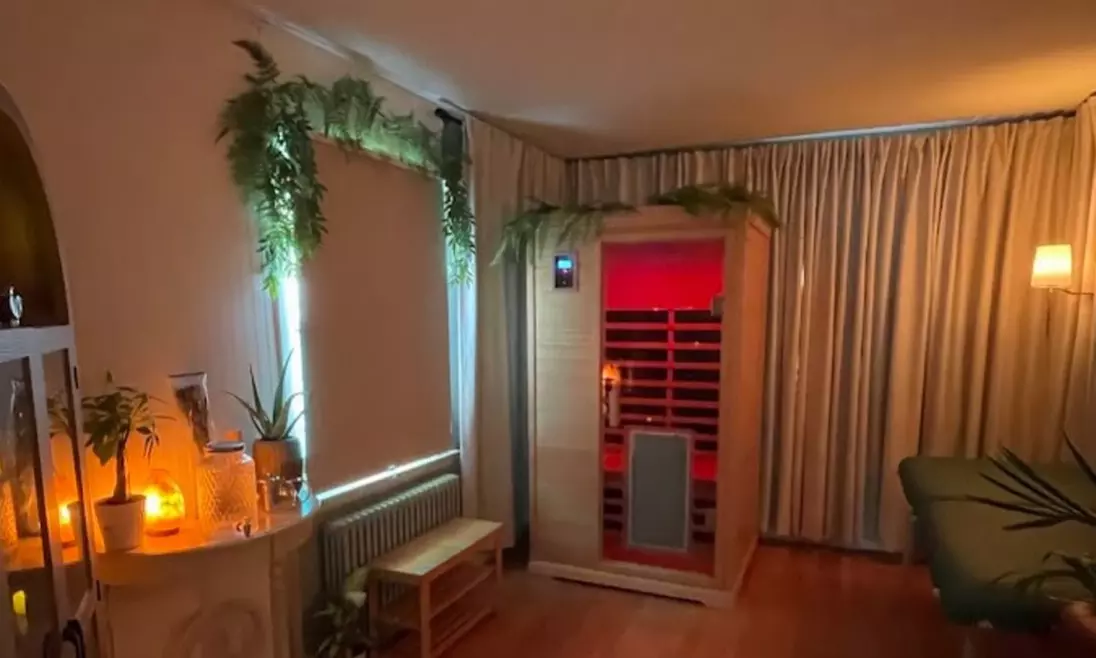 30, 60, or 90-Minute Head Spa w/ Face Mask, Mini, or Customized Facial