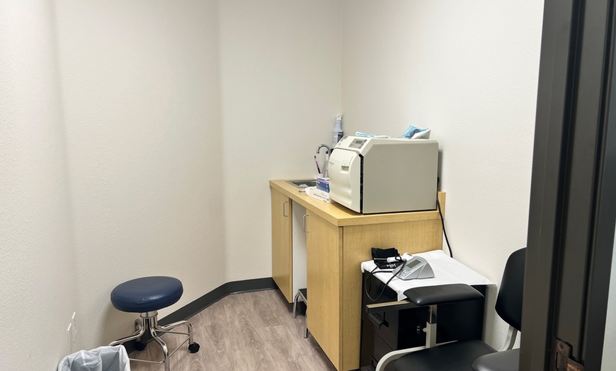 Image 7: 3, 6, 10 IPL Laser Hair Removal Sessions for Choice of Treatment Area