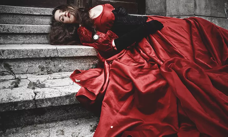 Lincolnshire: One Night with Breakfast, Dinner, and Murder Mystery