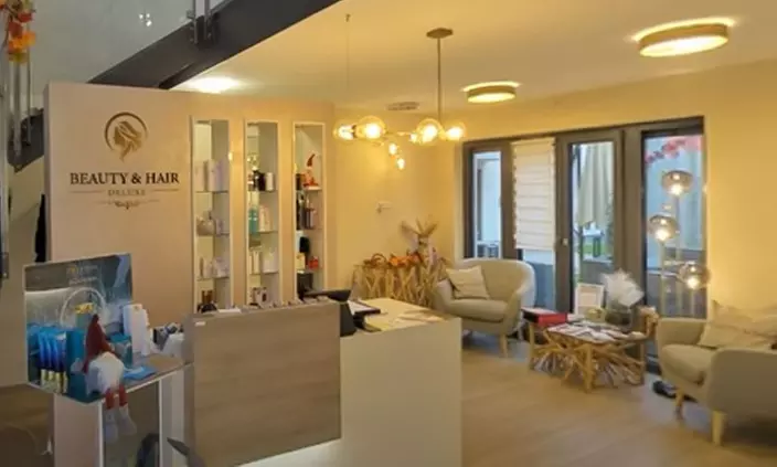 60 oder 90 Min. Classic-, Beauty Peel-, Deluxe oder Luxus-Gesichtsbehandlung für 1 Person (bis zu 50% sparen) - Primary Image