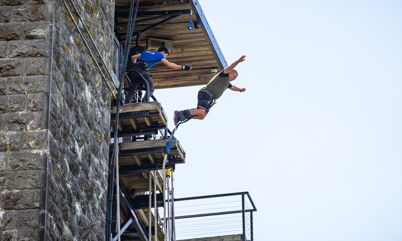 Vivez le plus haut saut avec touché d’eau de France