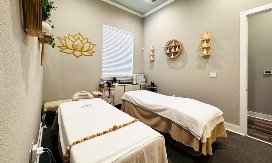 Image 9: Up to 46% Off on Deep Tissue Massage at Derma Massage Spa