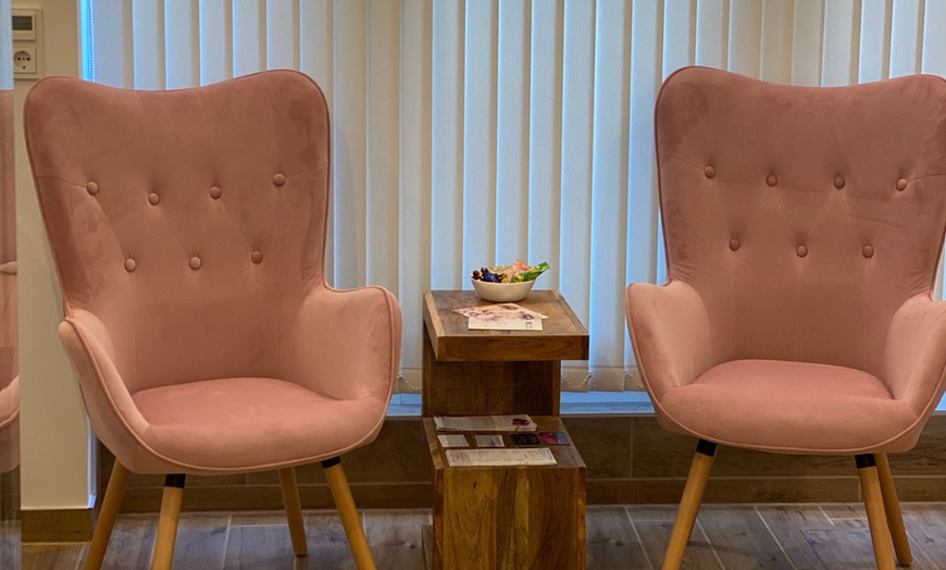 Image 9: Microblading, Ombre/Powder Brows oder Kombi-Brows inkl. Nachbehandlung