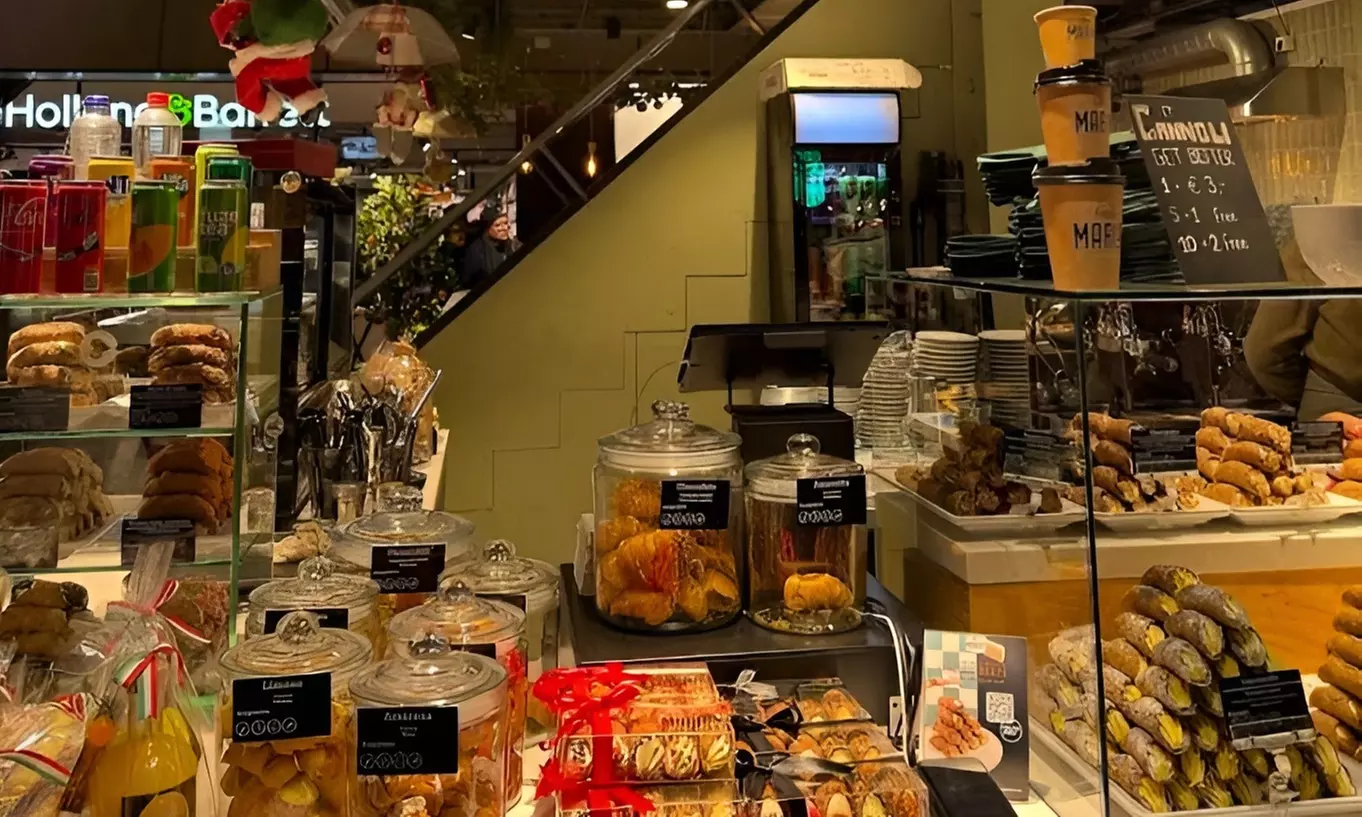 Uitgebreide Italiaanse proeverij in de Markthal voor 2 of 4 personen