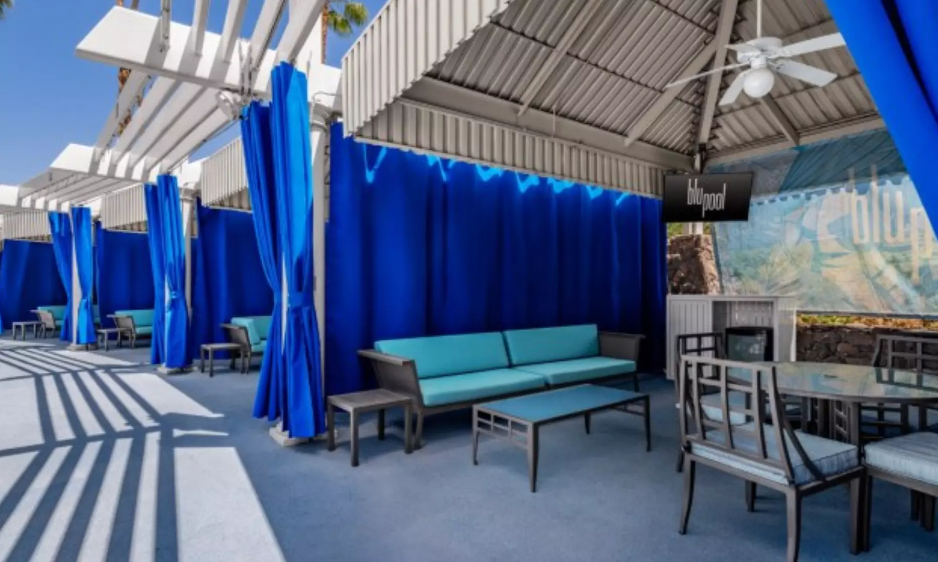 Weekend Bliss: Blu Pool Canopy Daybed, Lounge Daybed or Cabana Rental at Horseshoe Las Vegas