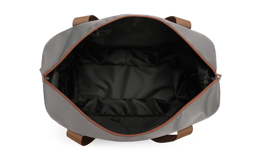 Image 8: Ensemble valise, sac de voyage et pochette gris et marron