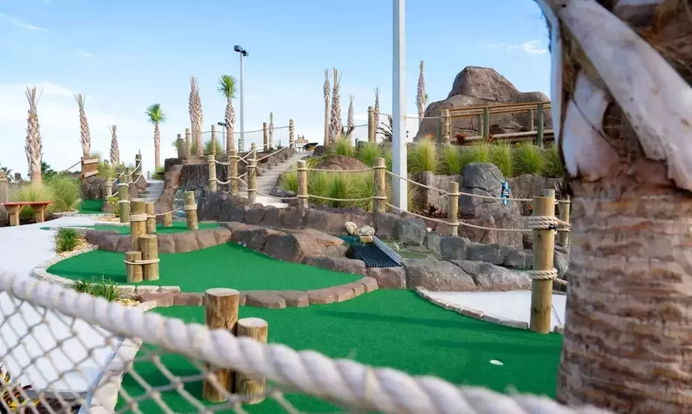 18-Hole Tropical Mini Golf Adventure – Daytona Beach