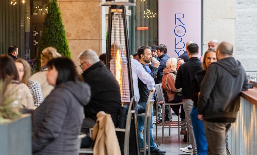 Image 12: Romantic Burger & Drink Experience for 2 or 4 – Valentine’s Special