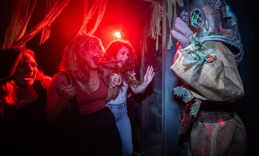 Image 7: BUY EARLY AND SAVE! Universal Orlando Halloween Horror Nights
