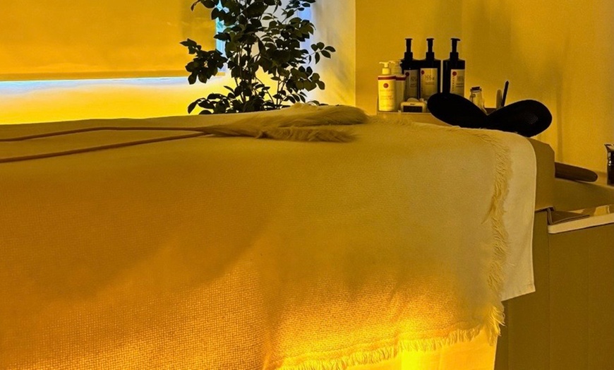 Image 5: Experiencia completa head spa de 90 minutos con bebida de cortesía