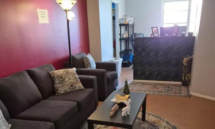 Unwind Side by Side with 60-Minutes or 90-Minutes Couples Massage