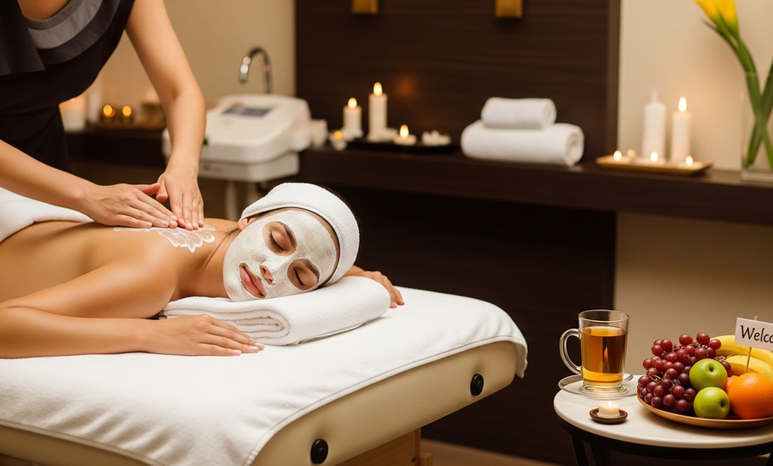 Image 2: Dein Spa-Moment: 60/90 Min. Massage, Peeling & Gesichtsmaske-/Massage