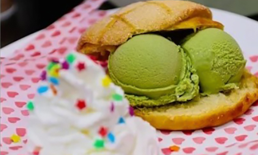 Image 4: Menú panda kawaii fin de semana para 2 y 4 personas 