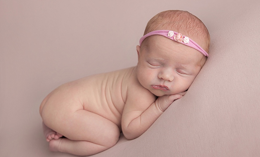 Image 1: Newborn Photoshoot 