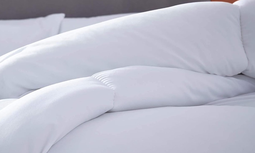 Image 3: Silentnight Winter Nights Duvet - Double Size, 13.5 Tog