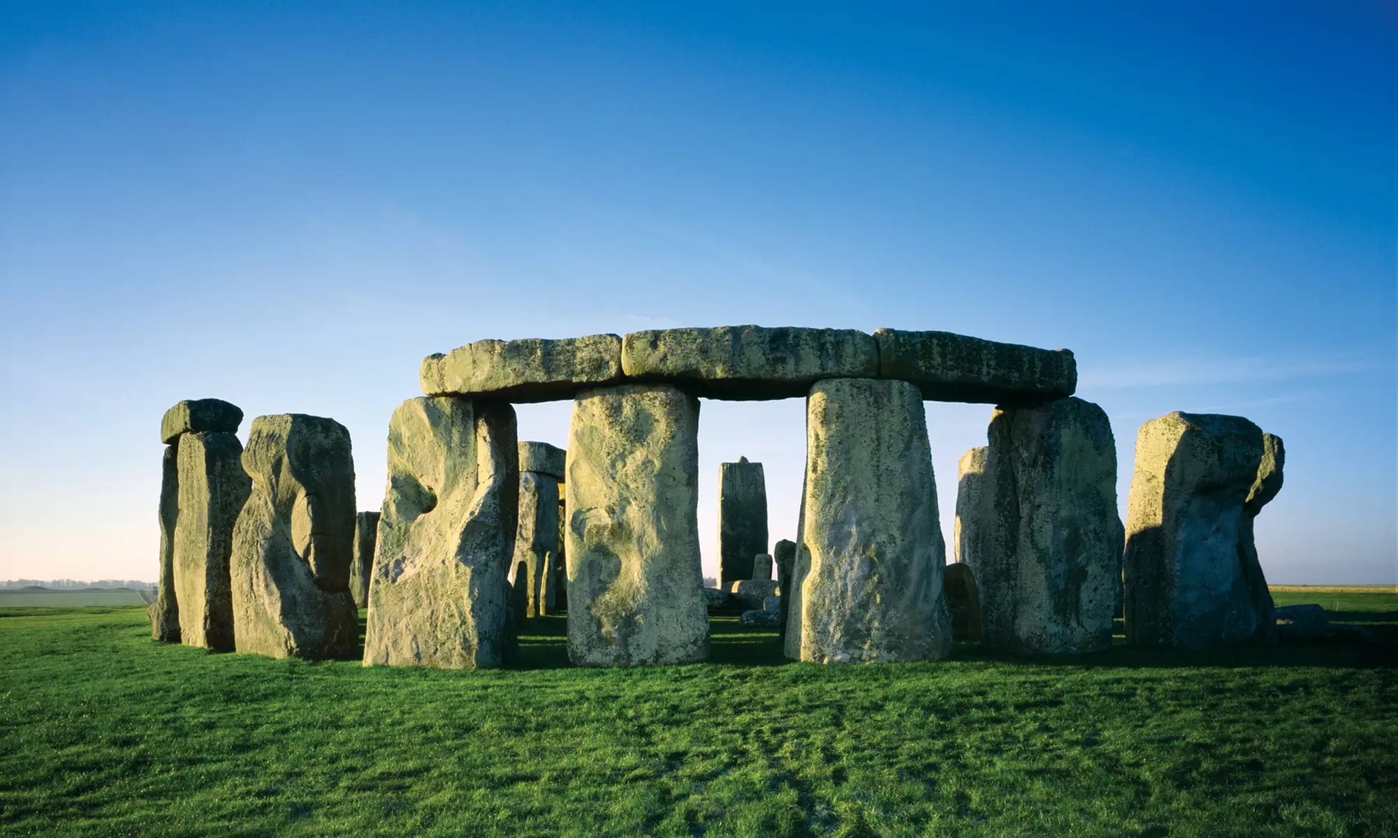 Stonehenge, Windsor Castle & Bath Tour tickets with Golden Tours