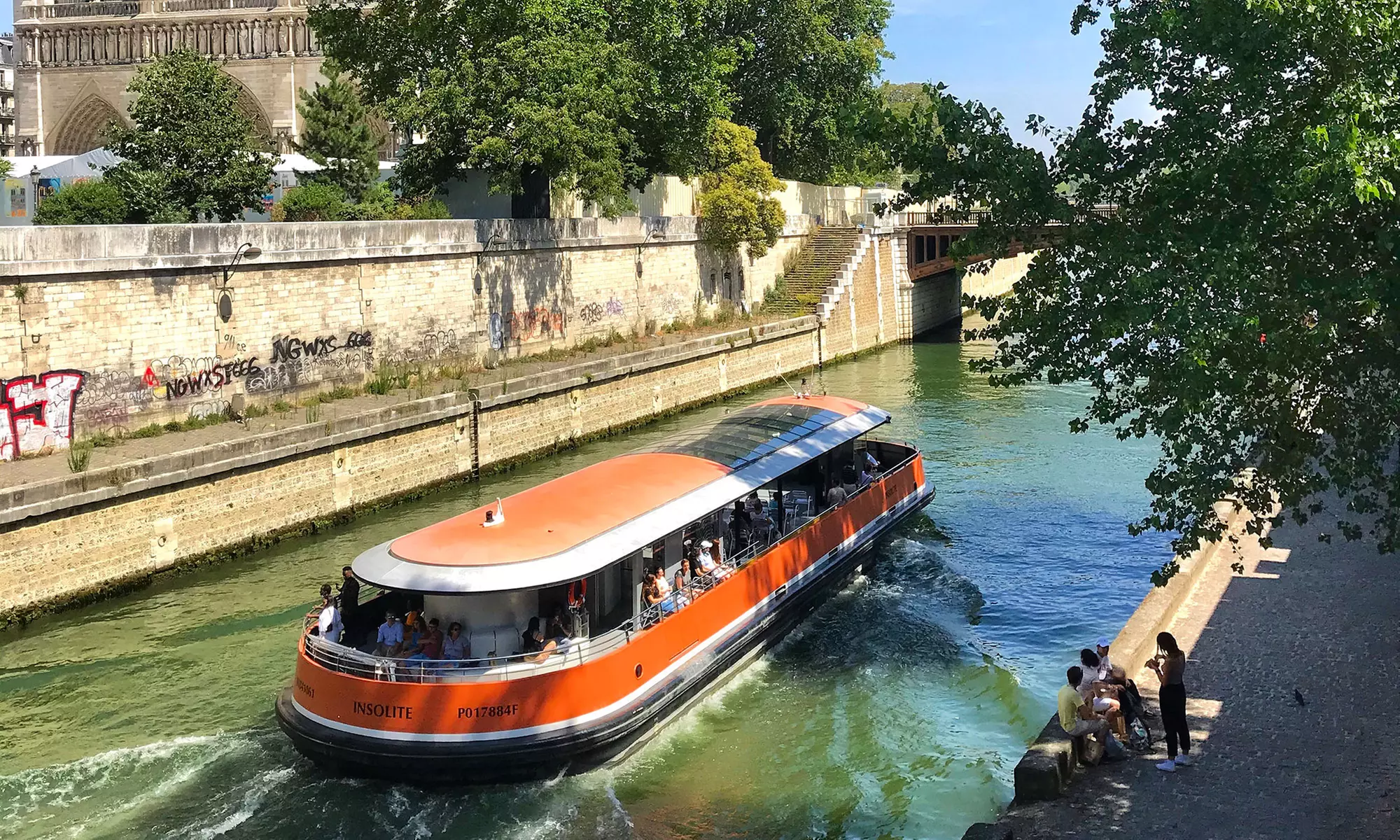 Croisière féérique dans Paris : vue panoramique sur la Seine