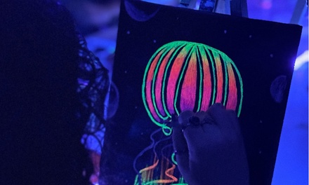 Para 1 persona: experiencia creativa de taller de pintura Neon con vino ilimitado - El taller de Frida Málaga