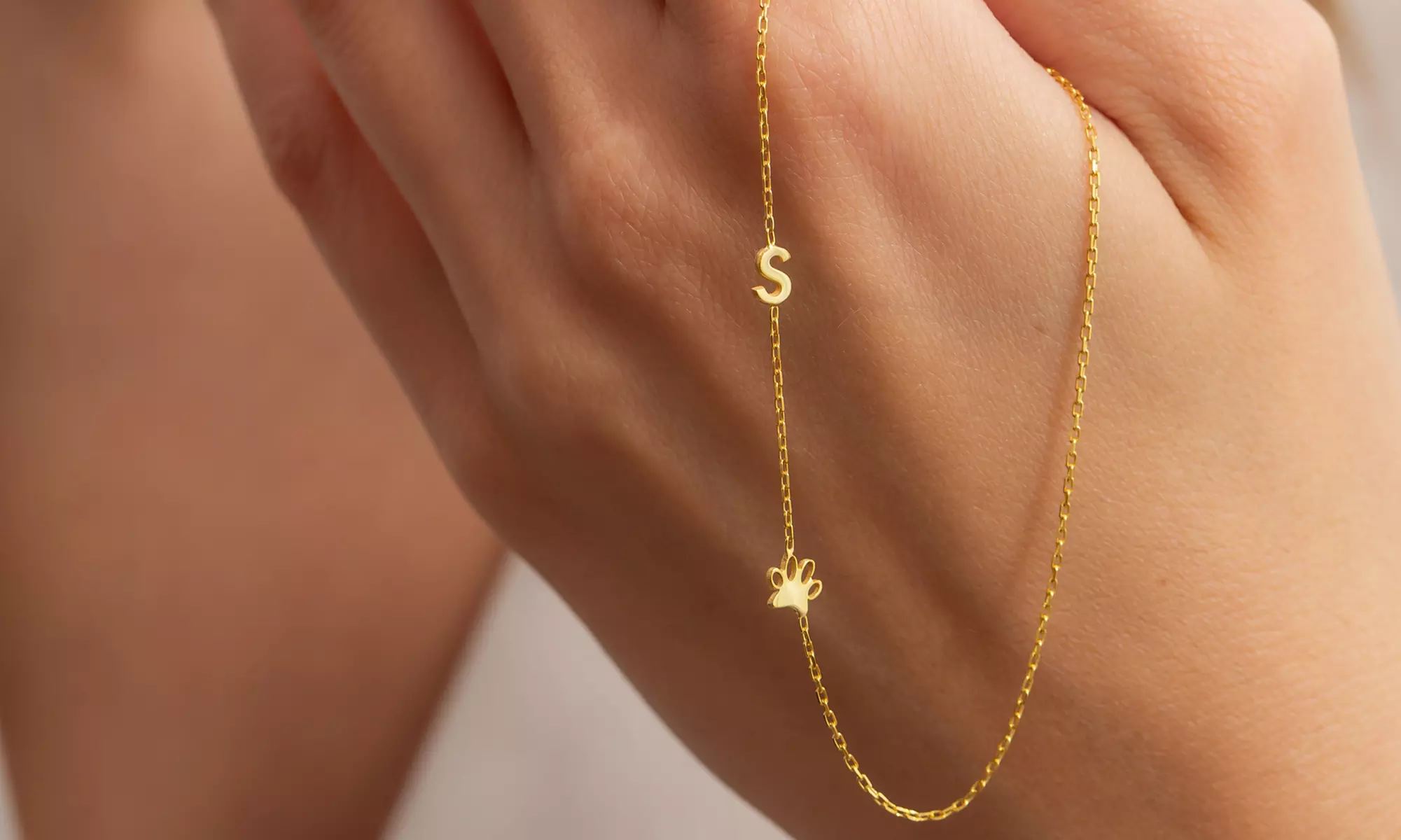 Express Yourself with Personalized Necklaces
