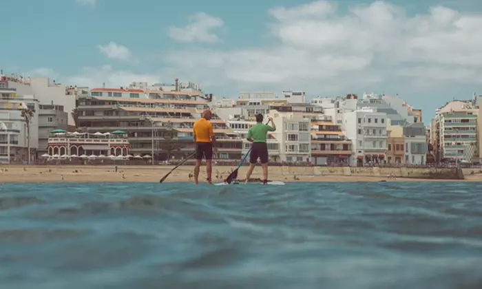 Clase de paddlesurf de 90 minutos para 1 o 2 personas