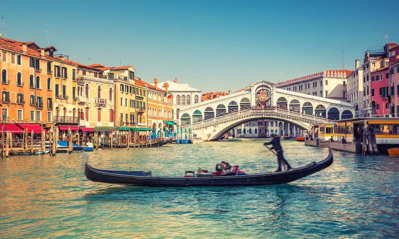 ✈ 8-Day Rome, Florence & Venice Vacation with Air