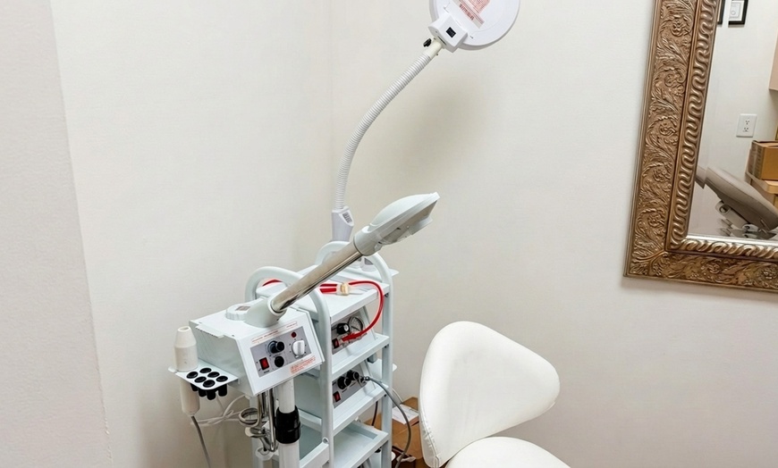 Image 7: One, Three or Five 60-Min Chemical Peel Facial Sessions for Skin Glow