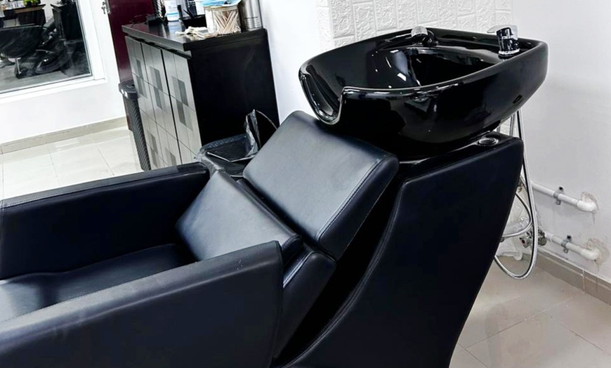 Image 2: Hair Keratin Treatment w/ Cut, Wash & Blowdry – Medium & Long Length