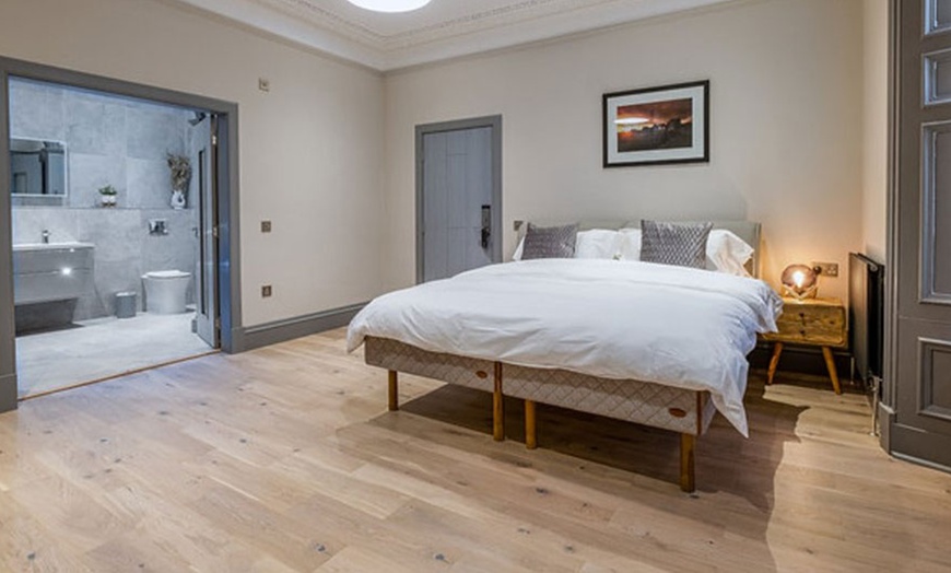 Image 2: Fife: 1-3 Nights Stay with Prosecco and Late Checkout