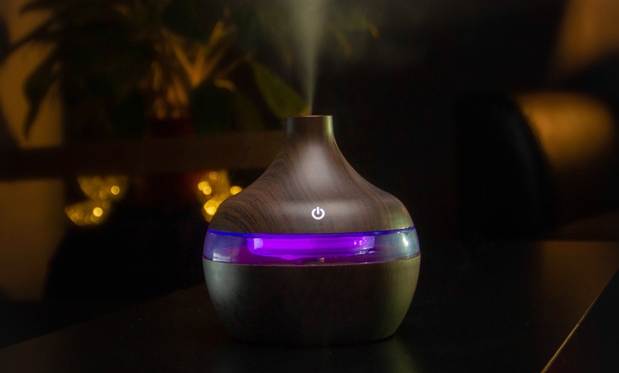 Image 7: USB Ultrasonic Aroma Humidifier with Optional Set of Essential Oils