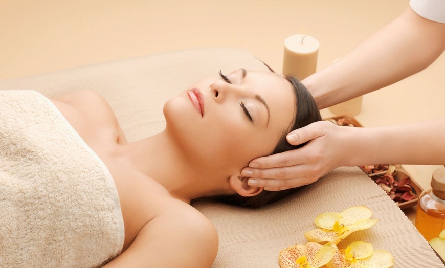 Image 3: 60, 75, or 90-Min Massage & Facial with Hot Stone & Steam Eye Mask