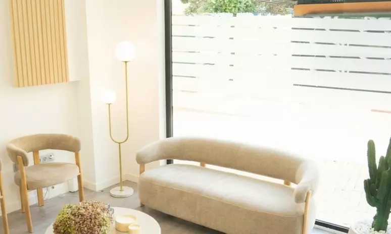 Limpieza bucal con ultrasonido y 1 o 2 empastes dentales