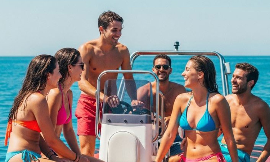 Image 1: Alquiler de embarcación para hasta 10 personas durante 4 u 8 horas