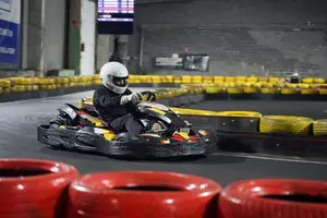 Poczuj prędkość, przeżyj emocje! Jazda gokartami po profesjonalnym torze w Karting Arena Kraków (do -21%)