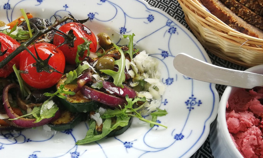 Image 2: Kochkurs oder Grillkurs nach Wahl inkl. Getränke für 1 oder 2 Personen