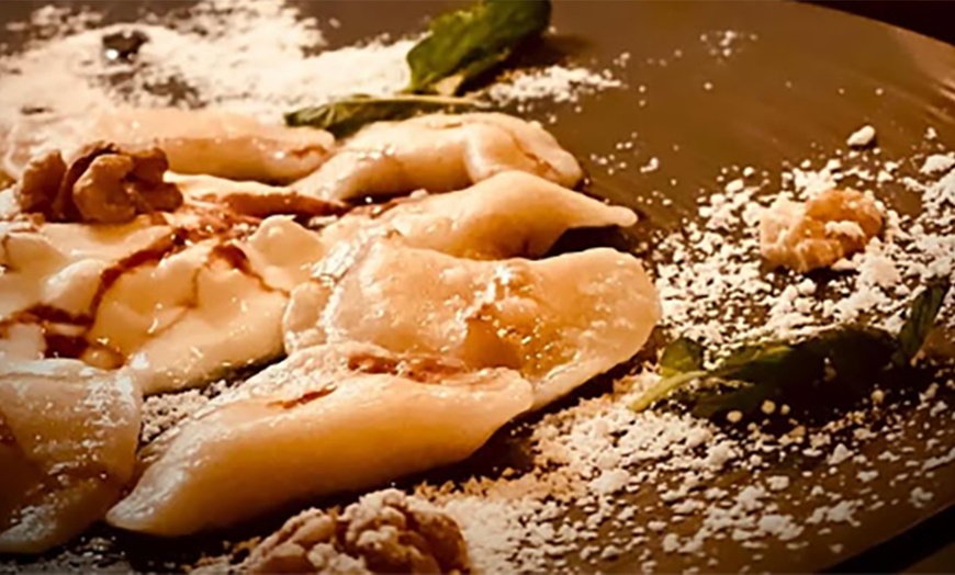 Image 6: Raffiniertes osteuropäisches 2-Gänge-Menü für 2 - 4 Personen