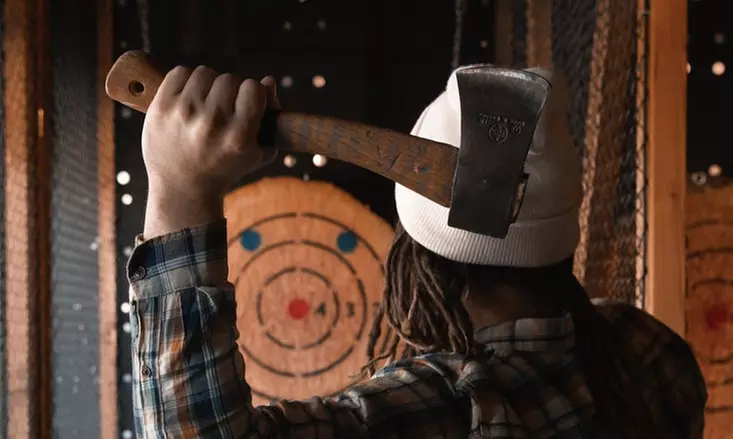 Woodcutter: Axtwerfen auf Premiumniveau – purer Spaß mit der Axt